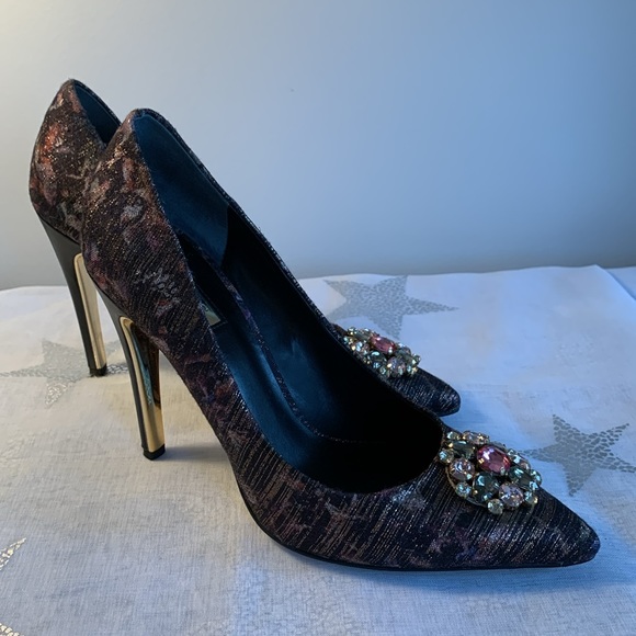 Guess Ladies Shoes - Picture 10 of 14